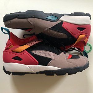 Nike ACG Air Revaderchi